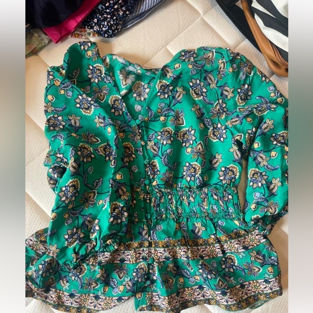 Floral top